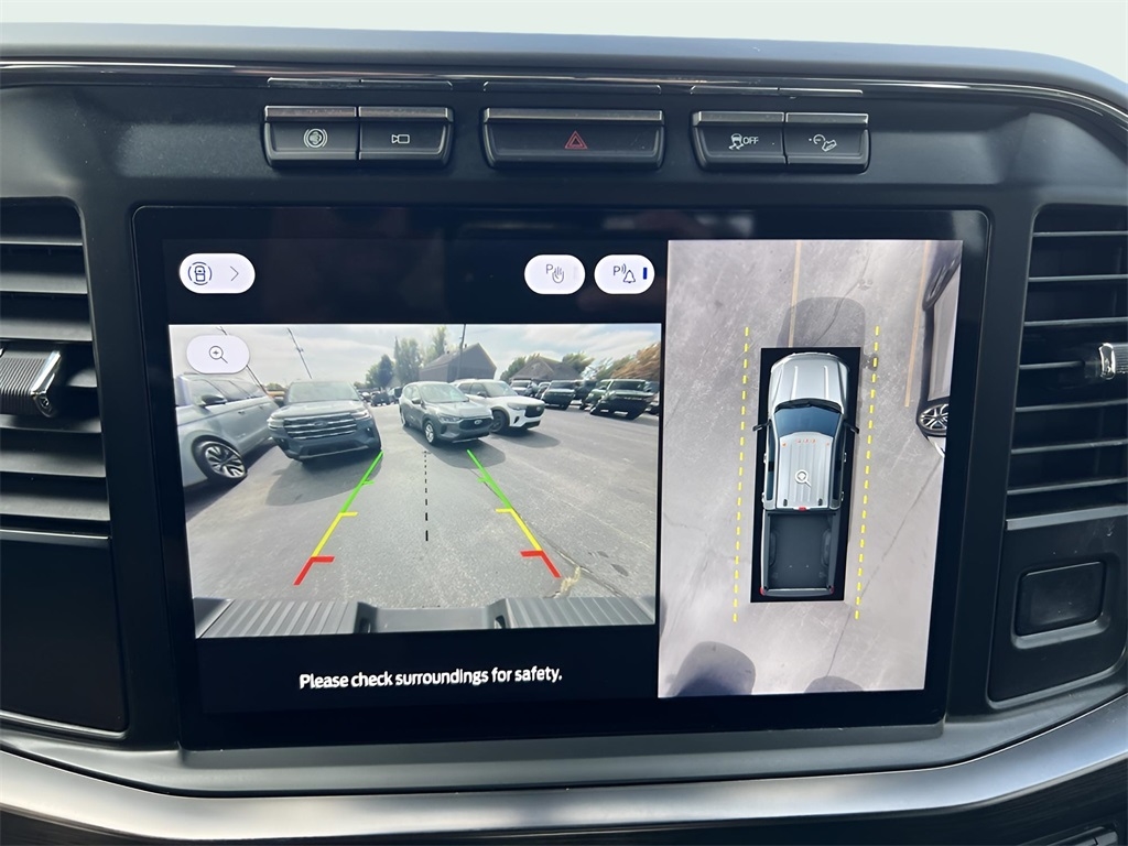 Ford F-250 SD Lariat Crew Cab 4WD 2023