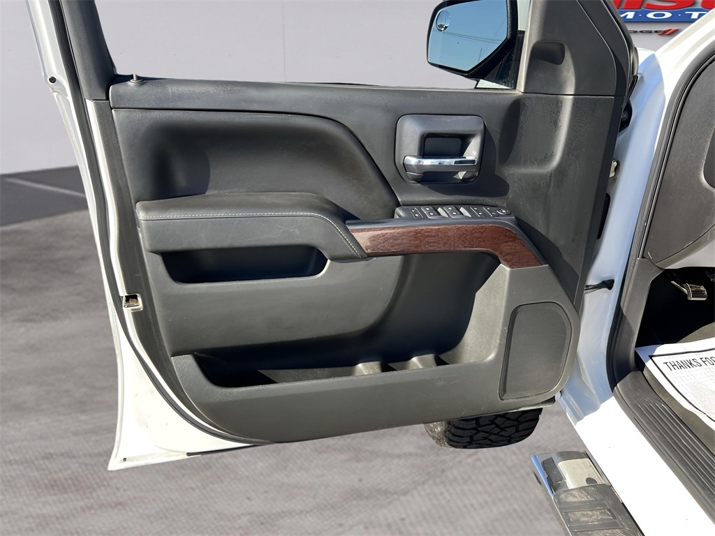 GMC Sierra 1500 SLE Crew Cab Long Box 4WD 2016