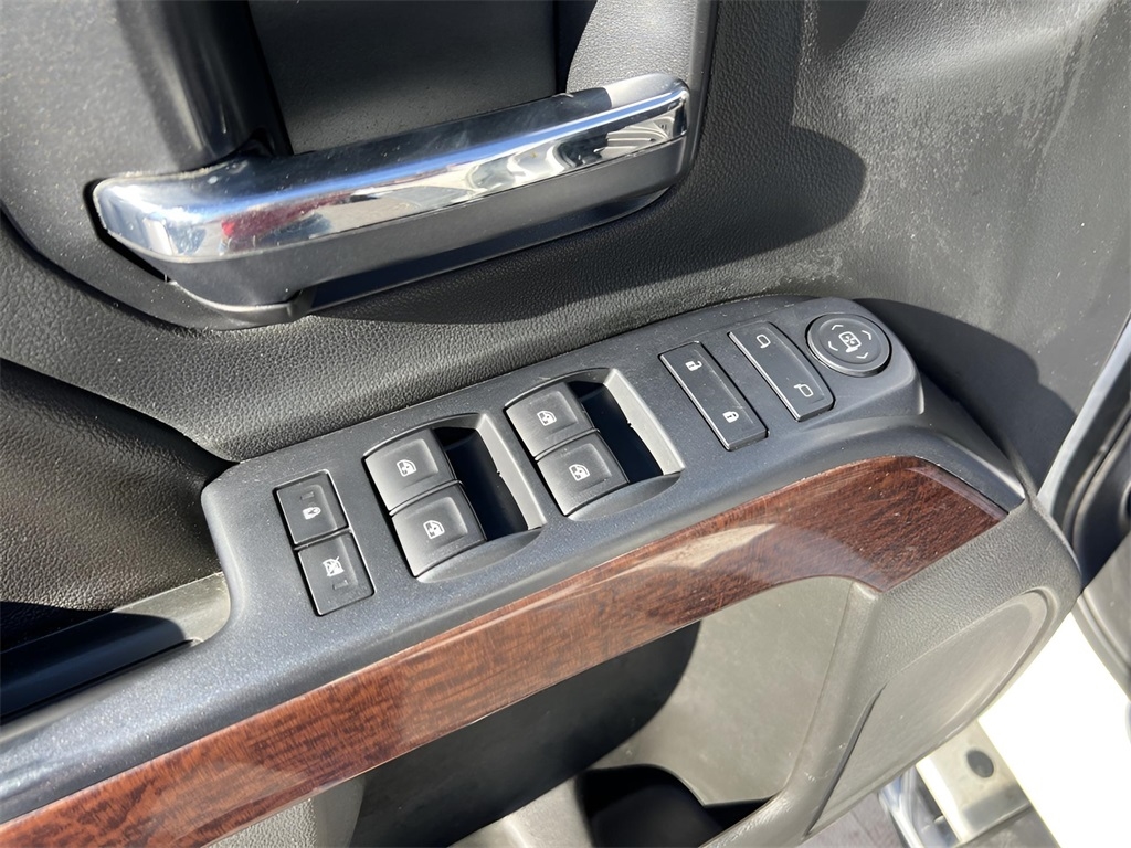 GMC Sierra 1500 SLE Crew Cab Long Box 4WD 2016