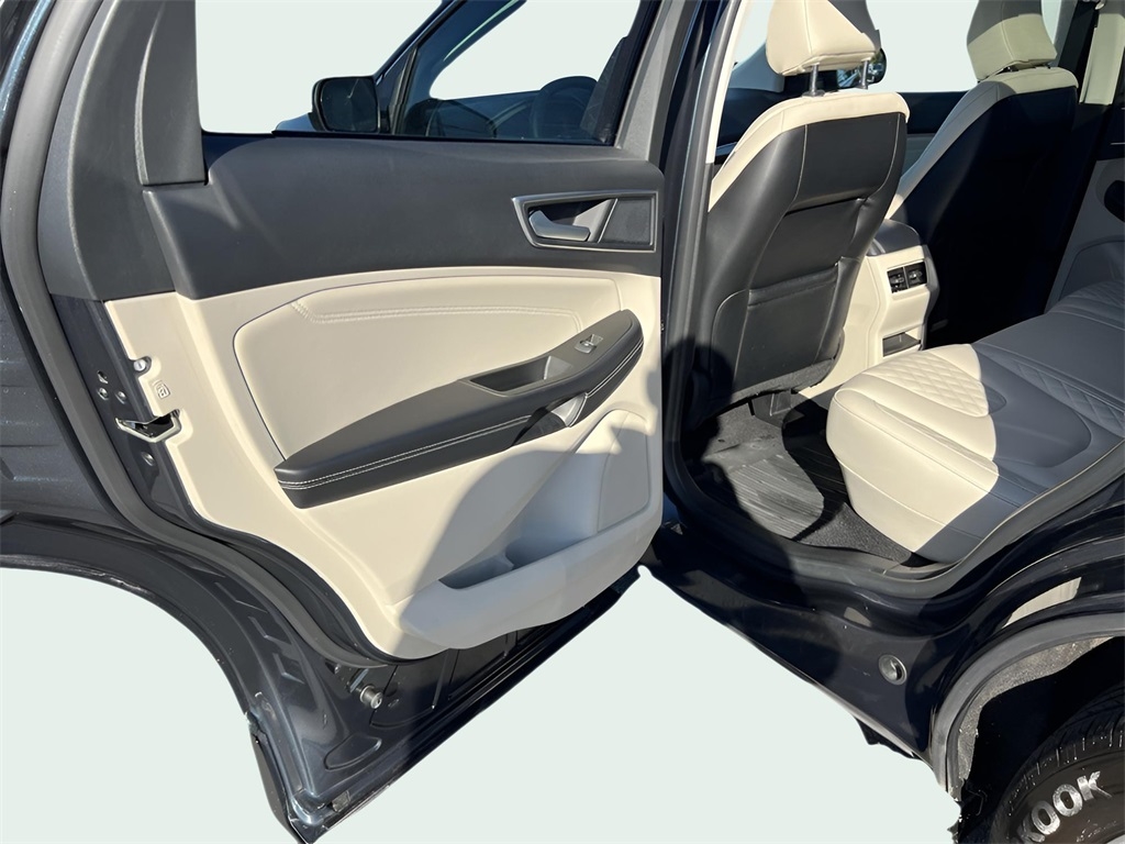 Ford Edge Titanium 2024
