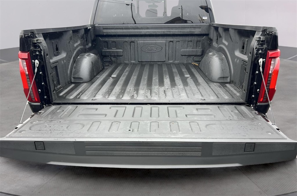 Ford F-150 XLT SuperCrew 4WD 2024