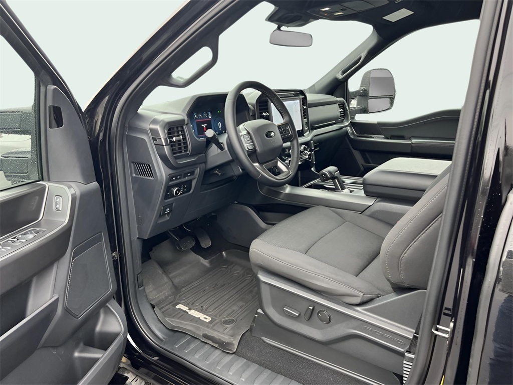 Ford F-150 XLT SuperCrew 4WD 2024