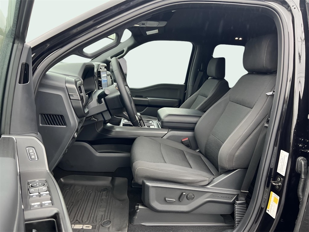 Ford F-150 XLT SuperCrew 4WD 2024