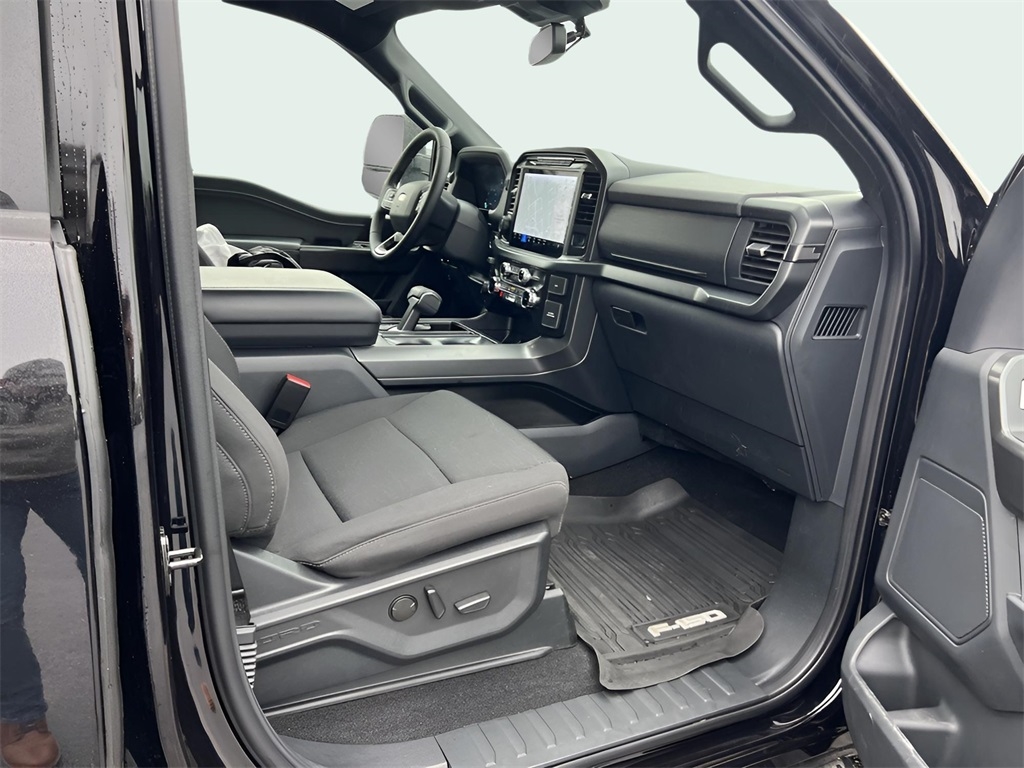 Ford F-150 XLT SuperCrew 4WD 2024