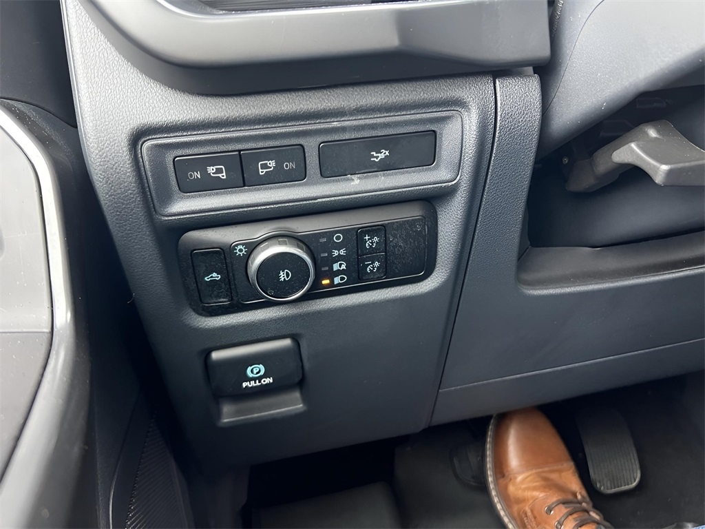 Ford F-150 XLT SuperCrew 4WD 2024