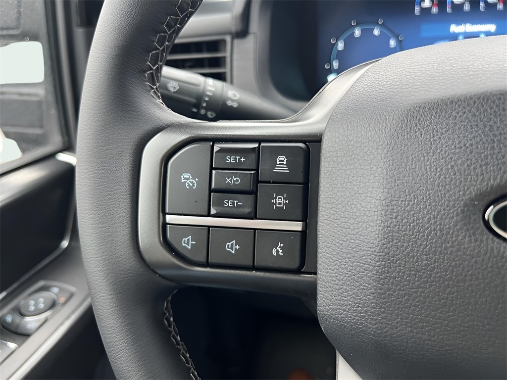 Ford F-150 XLT SuperCrew 4WD 2024