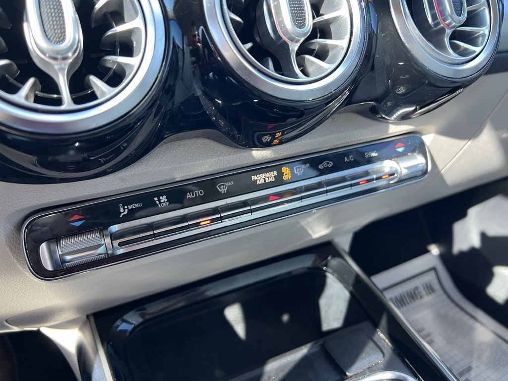 Mercedes-Benz GLB-Class GLB 250 2021