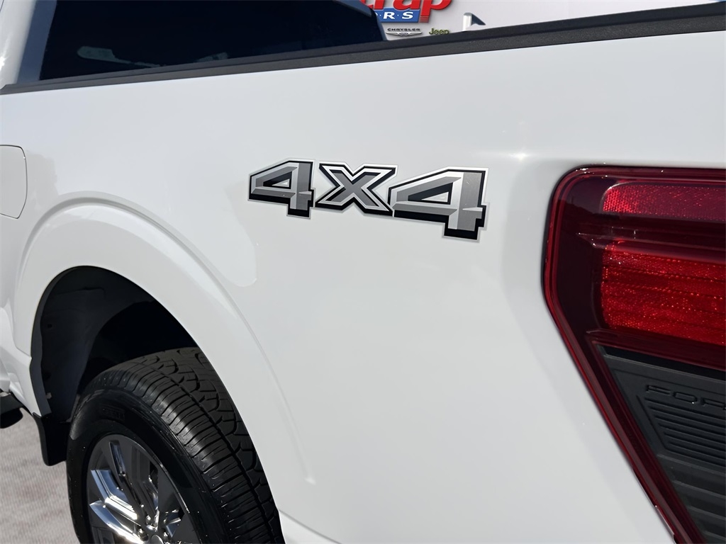 Ford F-150 XLT SuperCrew 4WD 2025