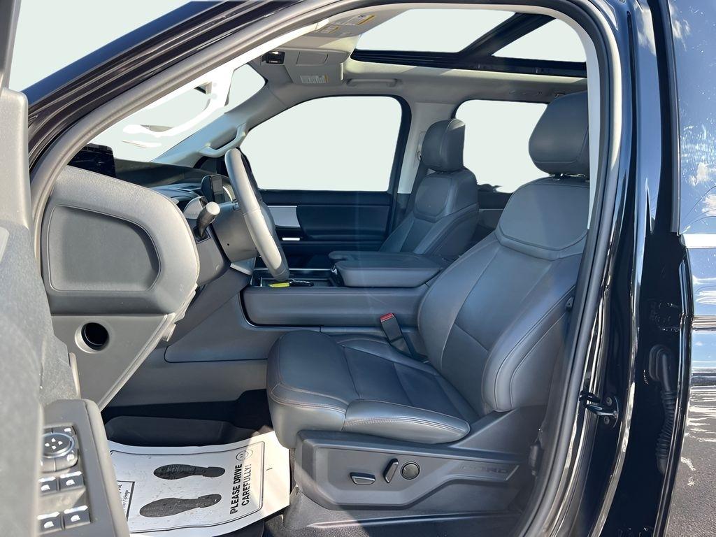 Ford Expedition Active 4WD 2025