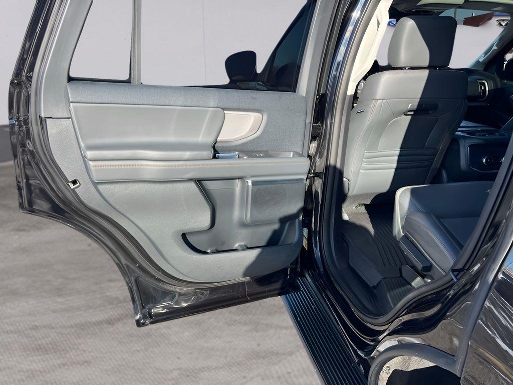 Ford Expedition Active 4WD 2025