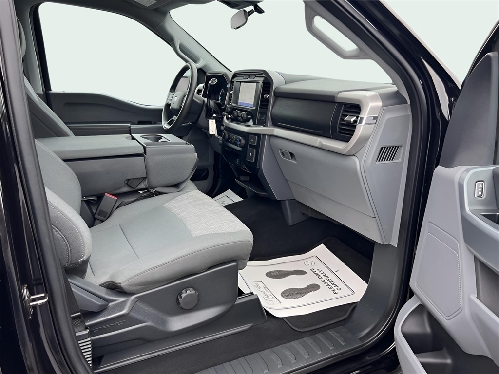 Ford F-150 Lariat SuperCrew 5.5-ft. Bed 4WD 2023