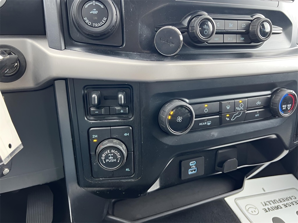 Ford F-150 Lariat SuperCrew 5.5-ft. Bed 4WD 2023