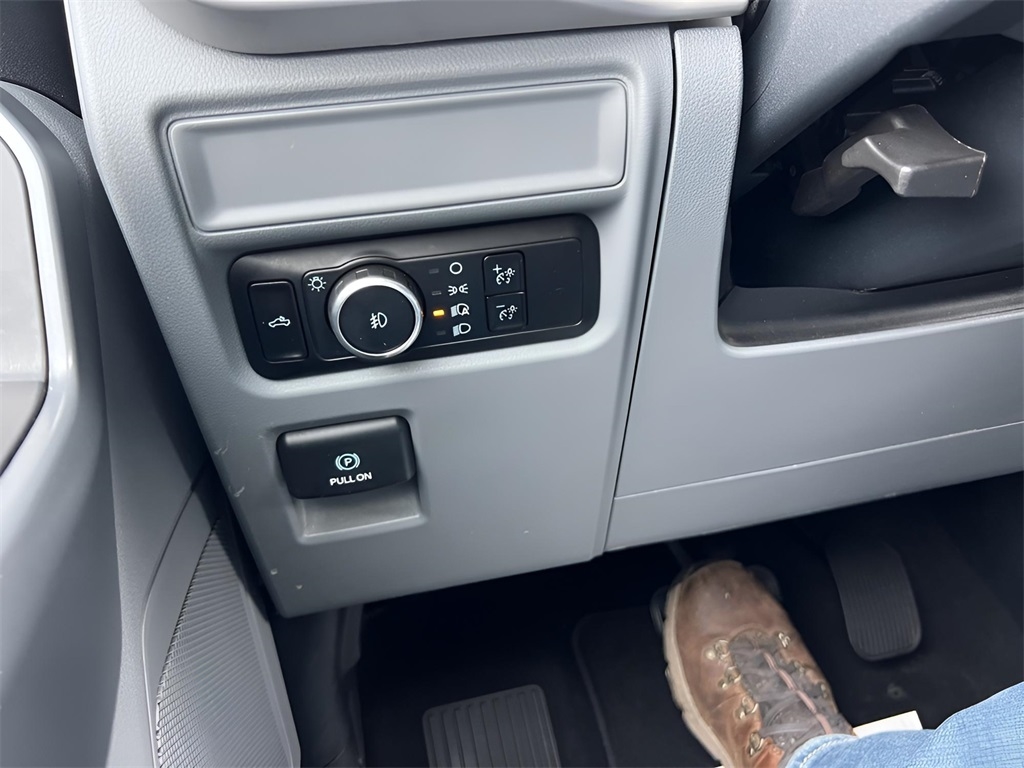 Ford F-150 Lariat SuperCrew 5.5-ft. Bed 4WD 2023