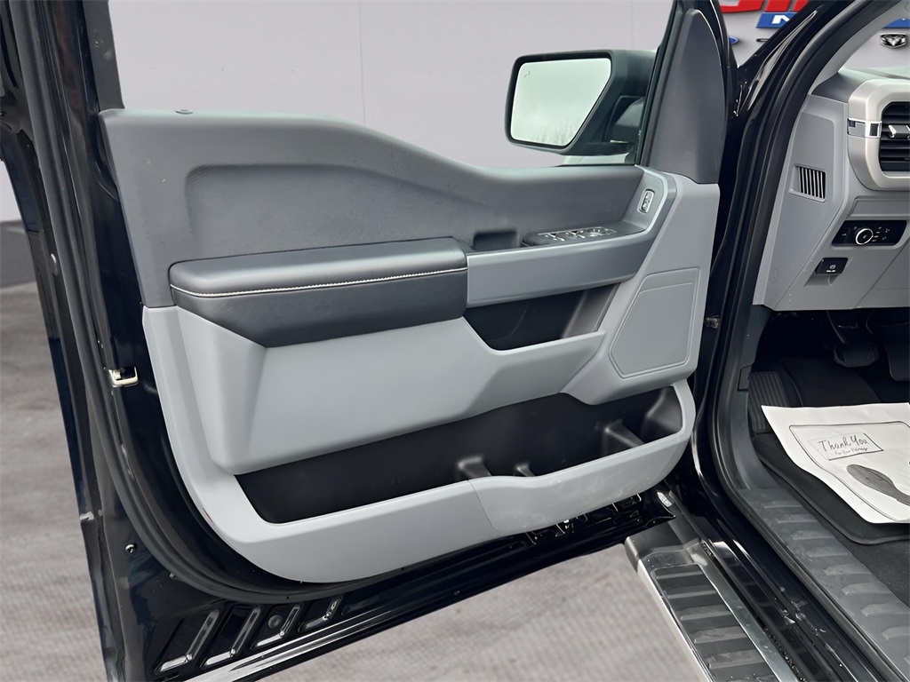 Ford F-150 Lariat SuperCrew 5.5-ft. Bed 4WD 2023