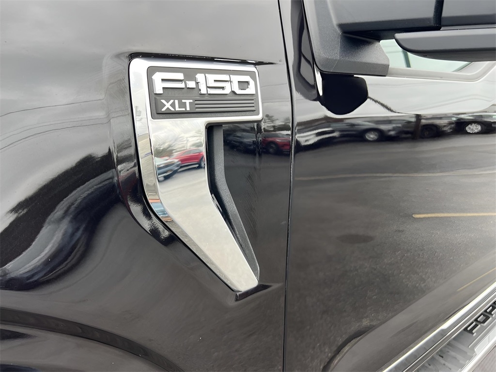 Ford F-150 Lariat SuperCrew 5.5-ft. Bed 4WD 2023