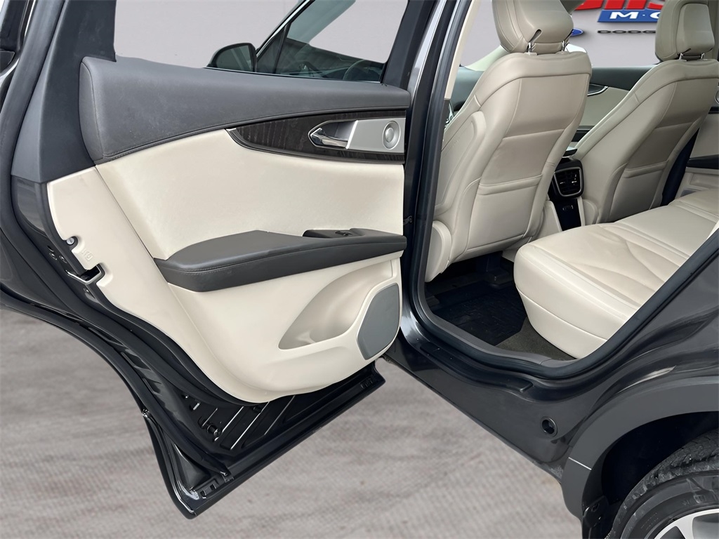 Lincoln Nautilus Reserve AWD 2020