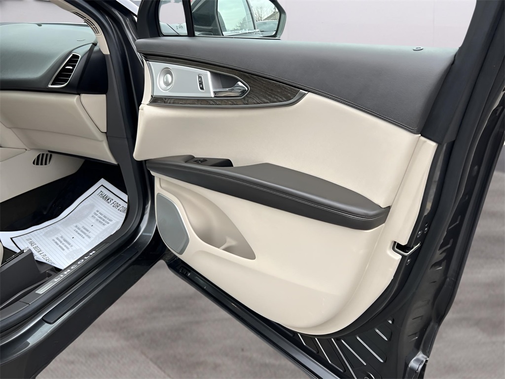 Lincoln Nautilus Reserve AWD 2020