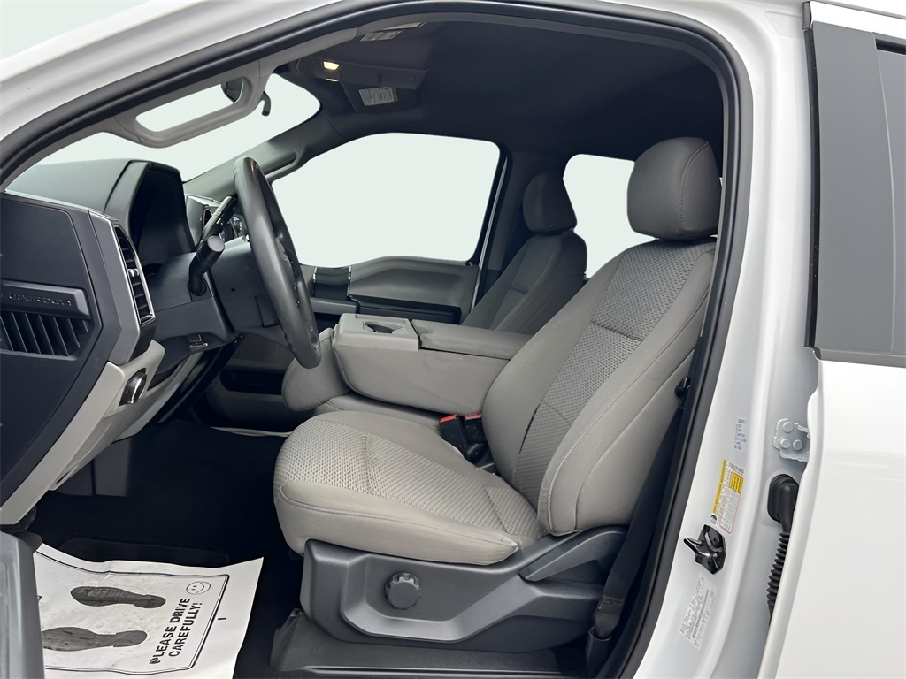 Ford F-250 SD XLT Crew Cab 4WD 2022