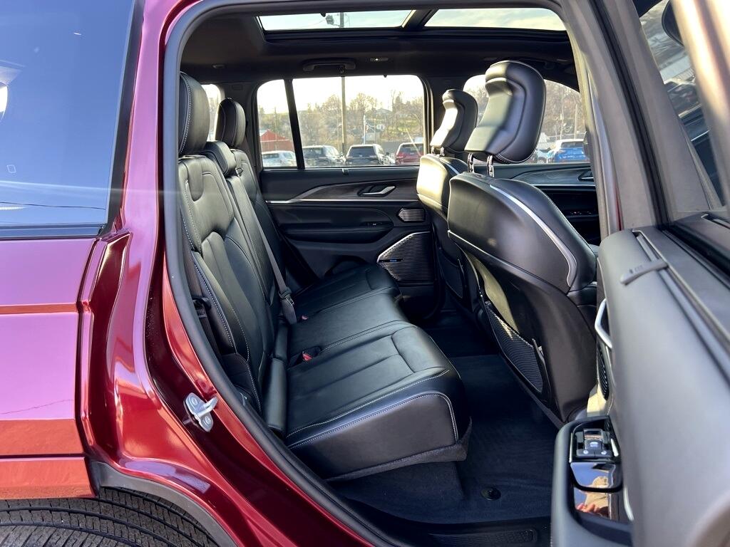 Jeep Grand Cherokee Overland 4WD 2023