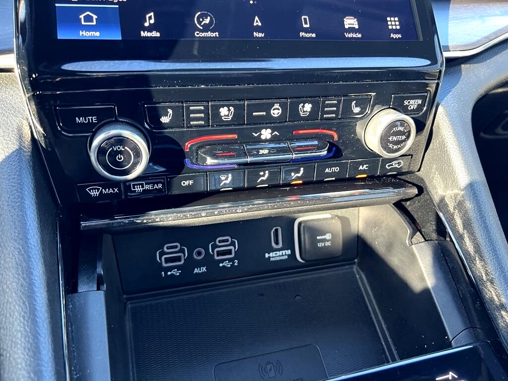 Jeep Grand Cherokee Overland 4WD 2023