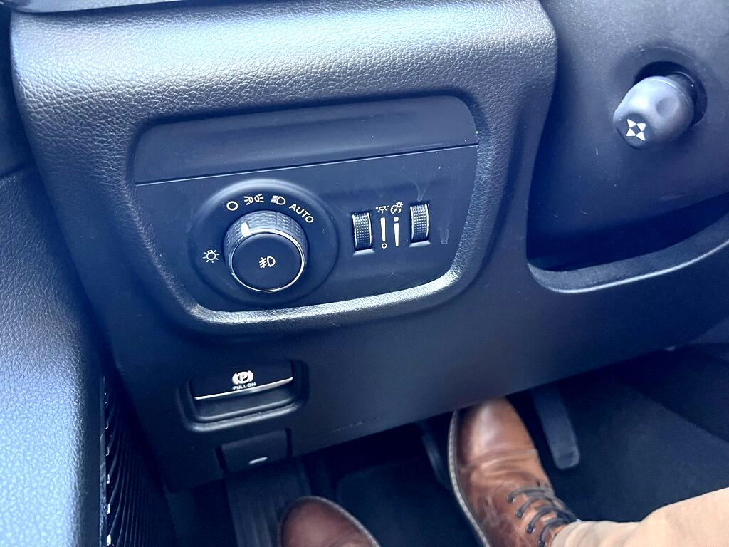 Jeep Grand Cherokee Overland 4WD 2023