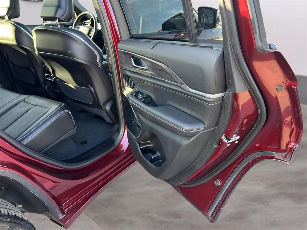 Jeep Grand Cherokee Overland 4WD 2023