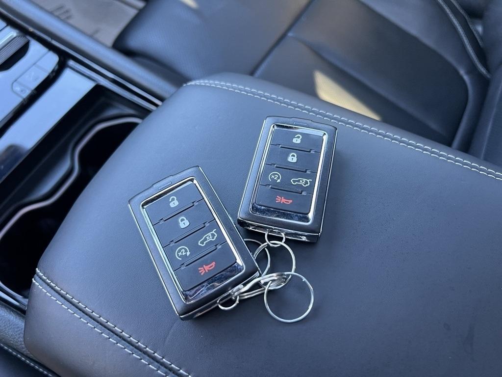 Jeep Grand Cherokee Overland 4WD 2023