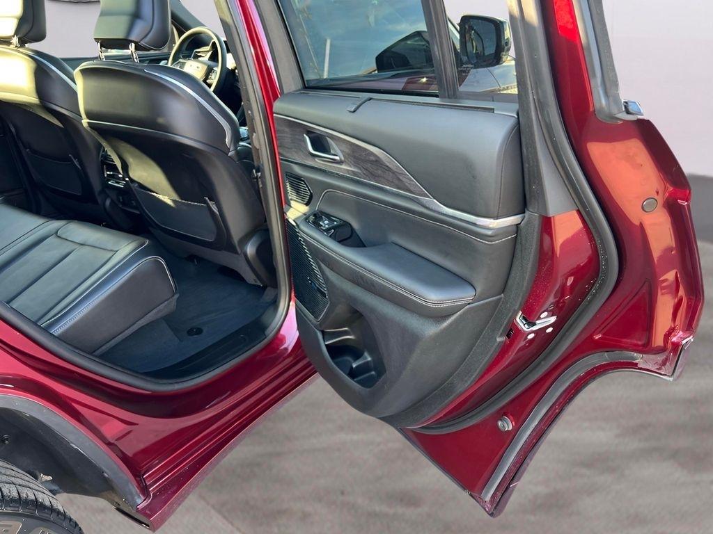 Jeep Grand Cherokee Overland 4WD 2023