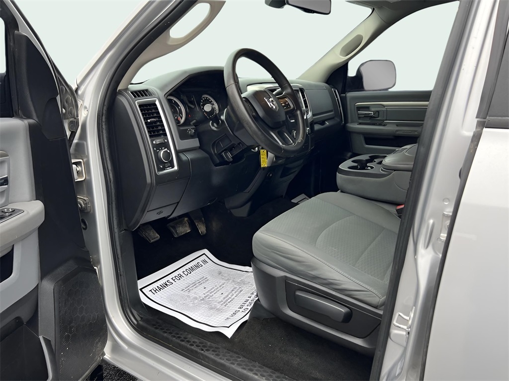 RAM 2500 SLT Crew Cab SWB 4WD 2017