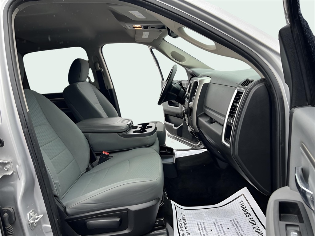 RAM 2500 SLT Crew Cab SWB 4WD 2017