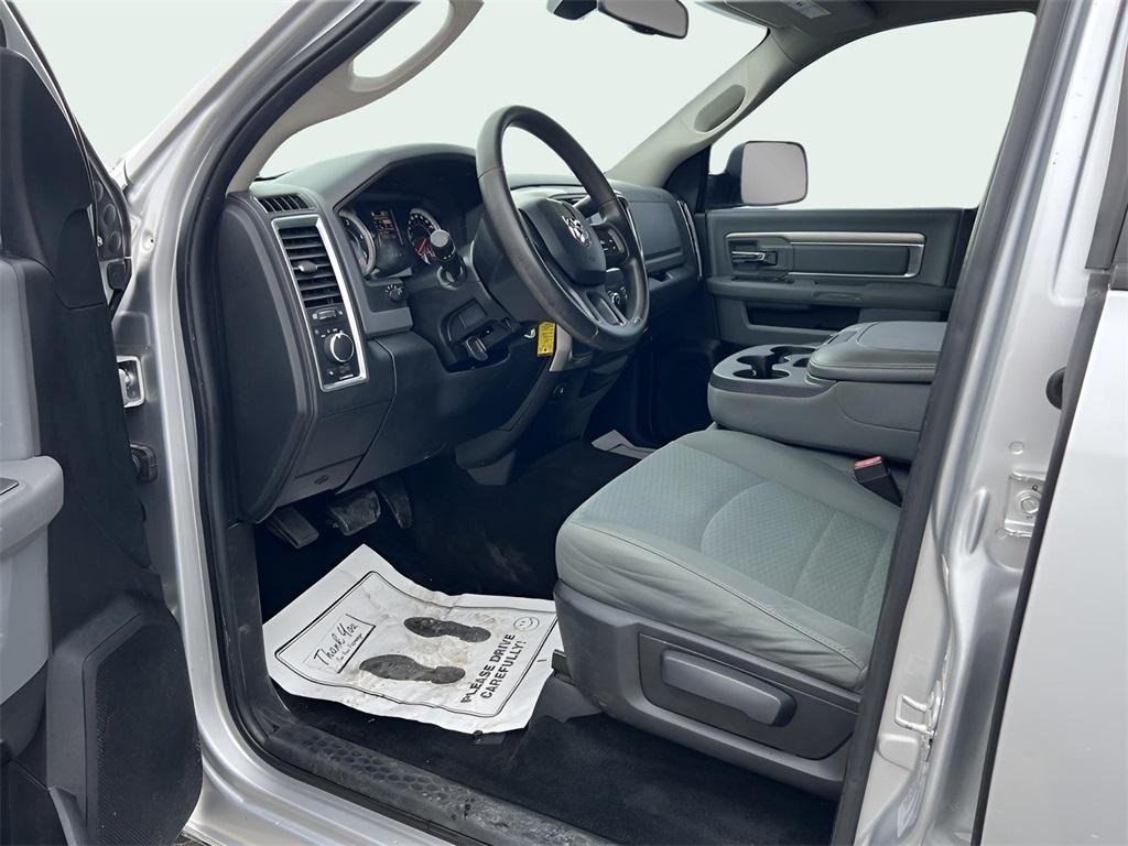 RAM 2500 SLT Crew Cab SWB 4WD 2017