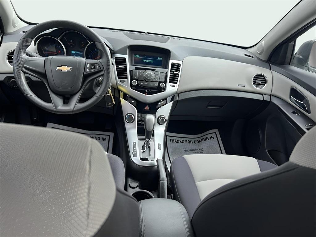 Chevrolet Cruze LS Auto 2015