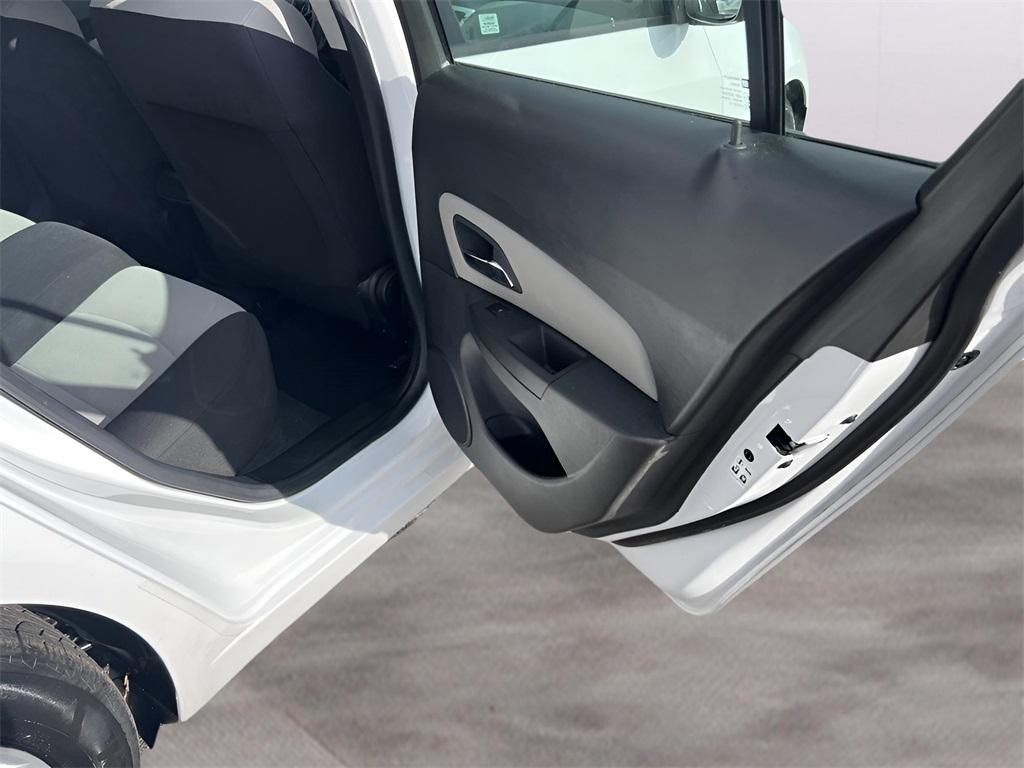 Chevrolet Cruze LS Auto 2015