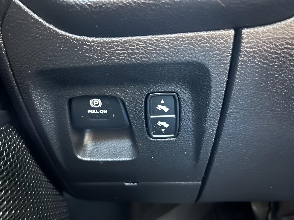 RAM 1500 Big Horn Crew Cab SWB 4WD 2020