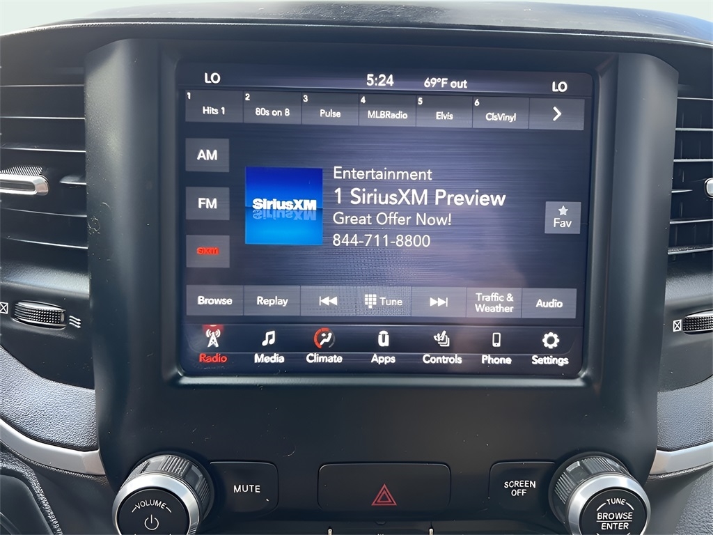 RAM 1500 Big Horn Crew Cab SWB 4WD 2020