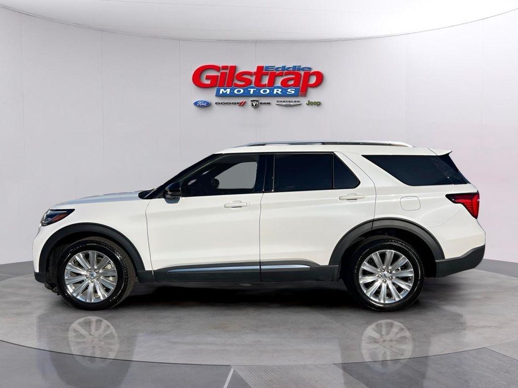 Ford Explorer Platinum AWD 2025