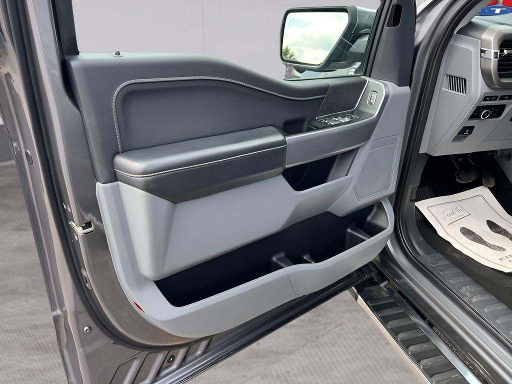 Ford F-150 XLT SuperCrew 4WD 2024