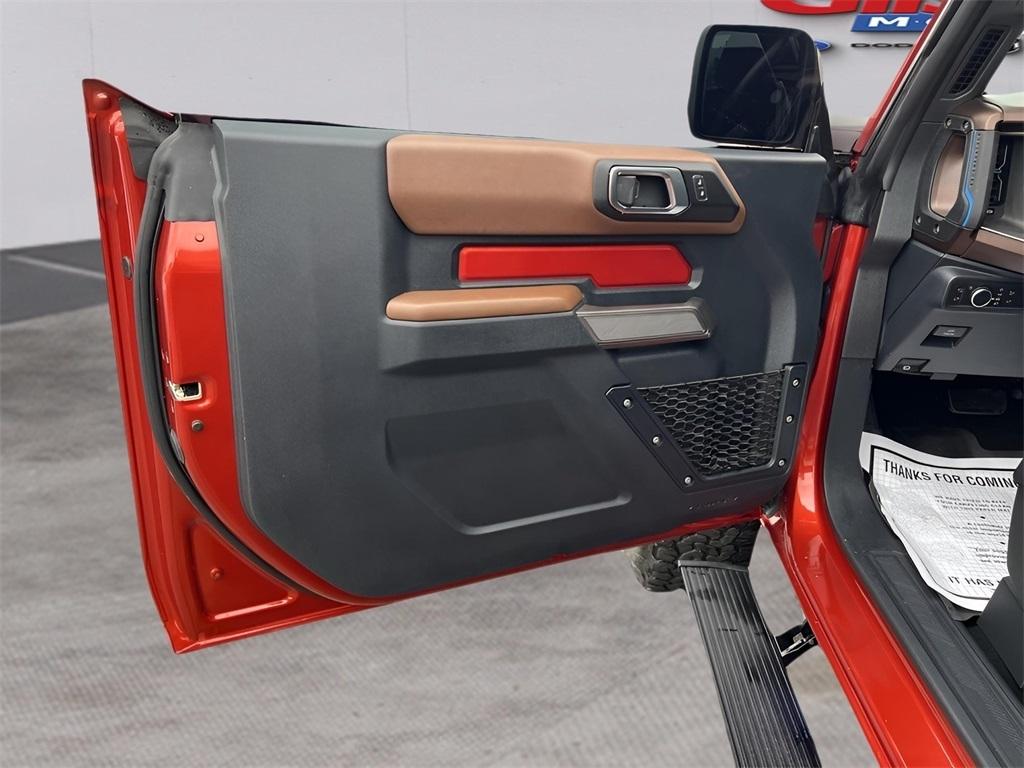 Ford Bronco Outer Banks 2-Door w/Advanced 2022