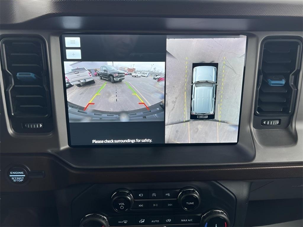 Ford Bronco Outer Banks 2-Door w/Advanced 2022