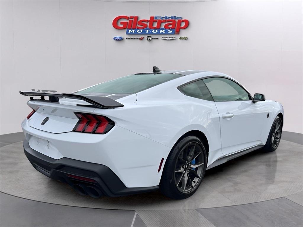 Ford Mustang Dark Horse 2024