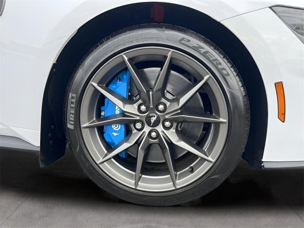 Ford Mustang Dark Horse 2024