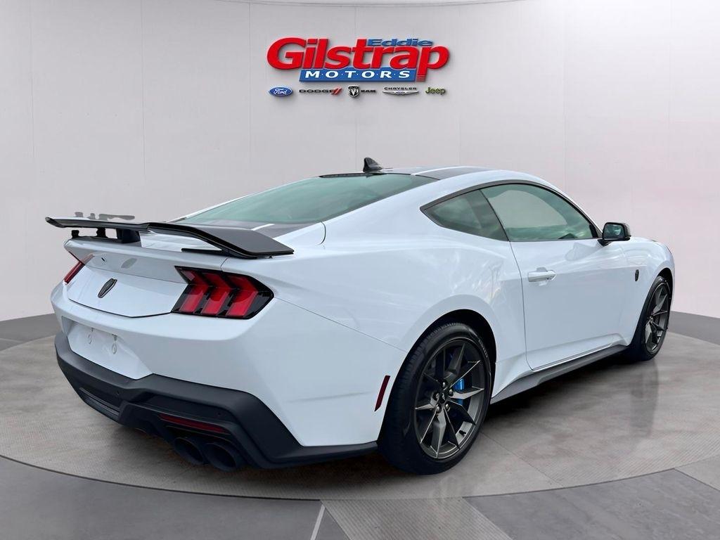 Ford Mustang Dark Horse 2024