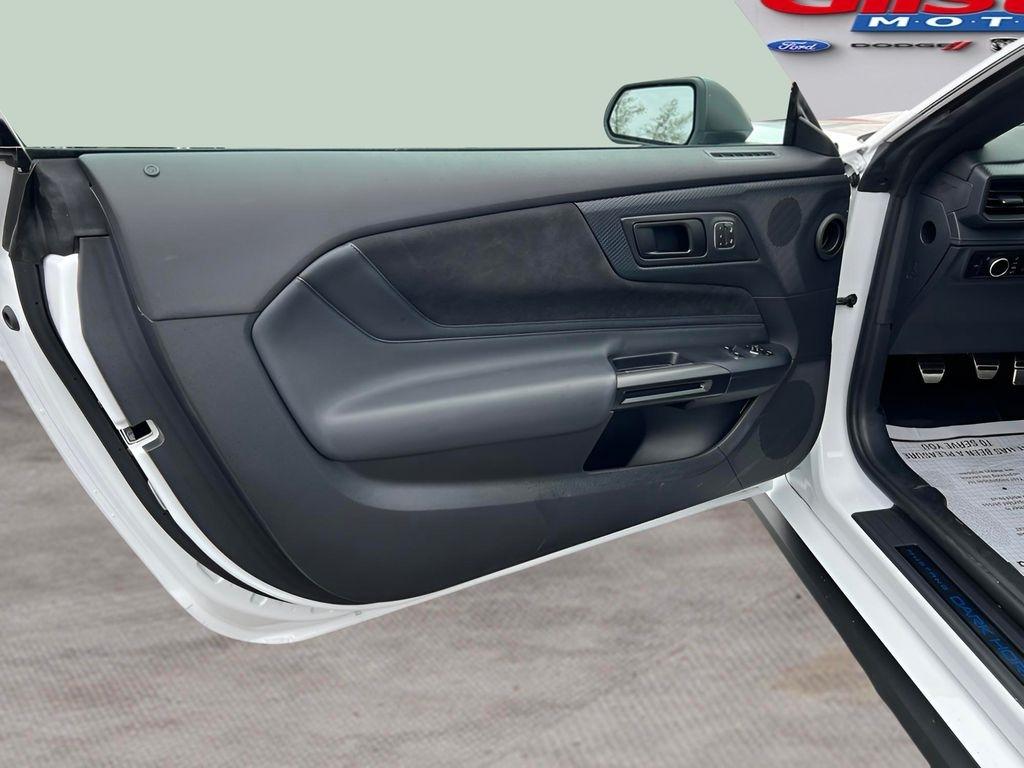 Ford Mustang Dark Horse 2024