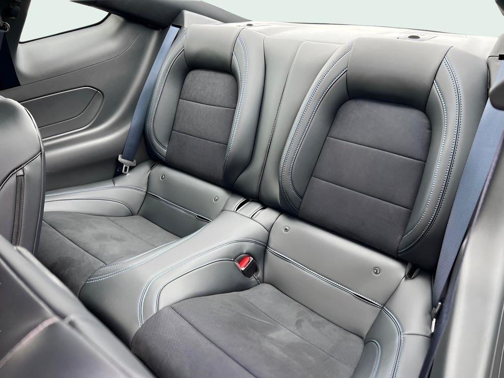 Ford Mustang Dark Horse 2024