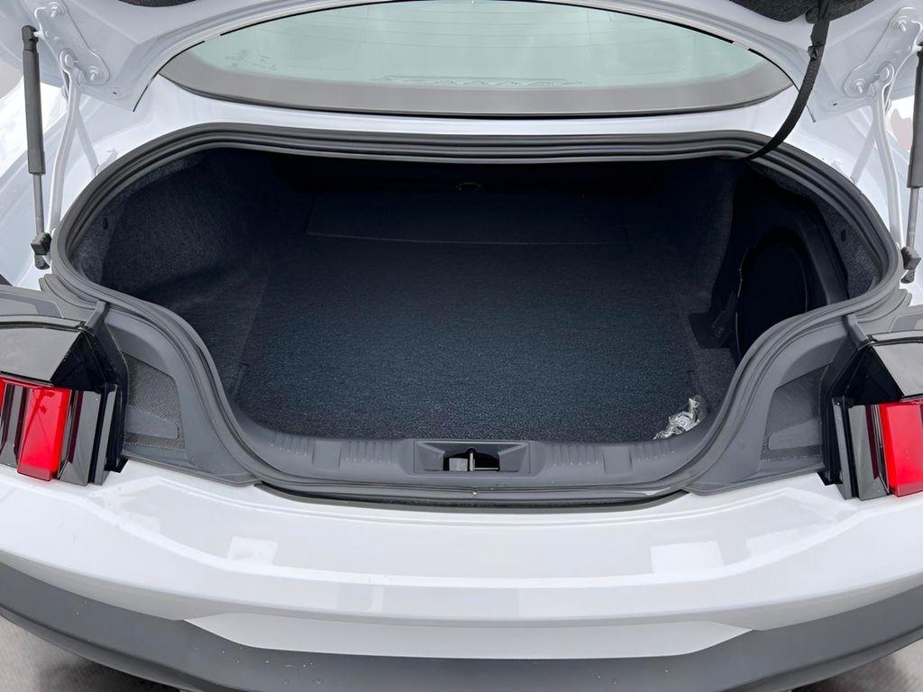 Ford Mustang Dark Horse 2024