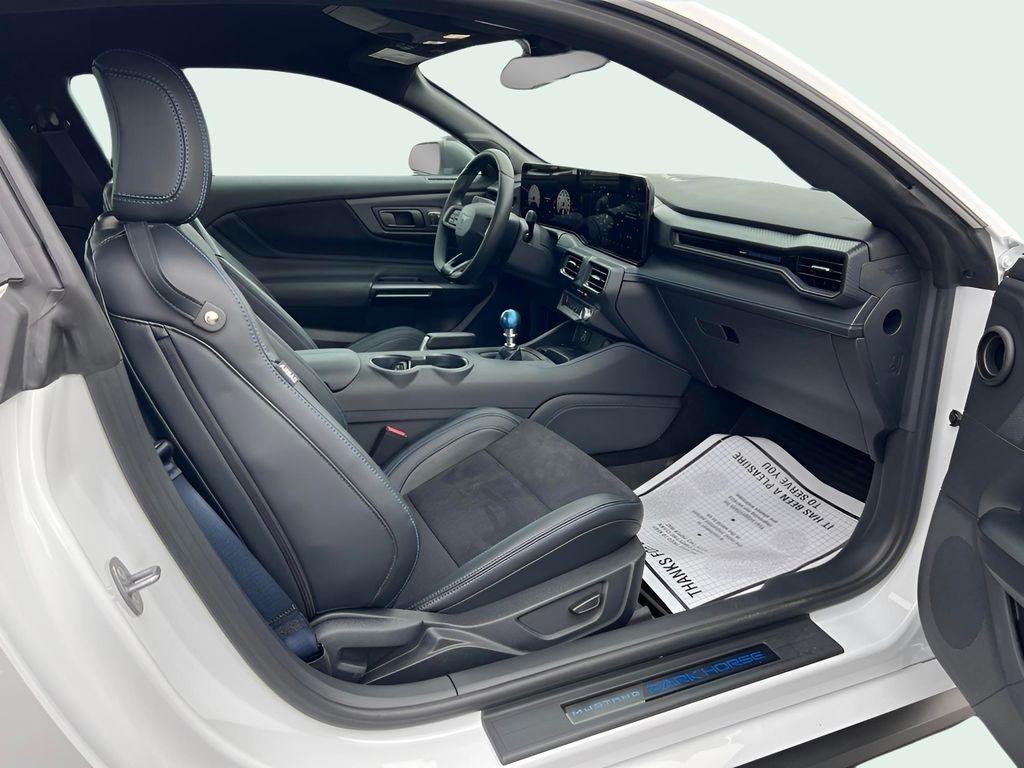 Ford Mustang Dark Horse 2024