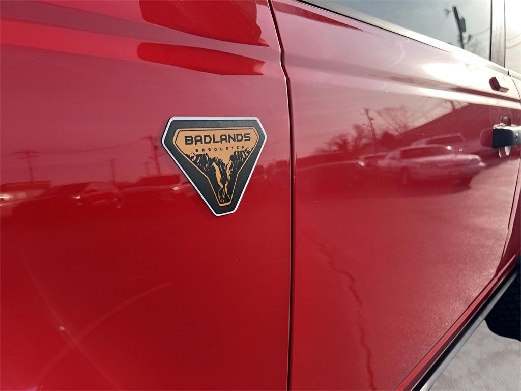 Ford Bronco Base 4-Door w/Advanced 2022