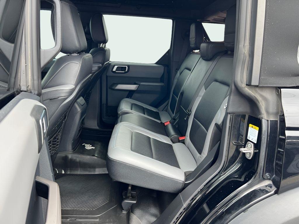 Ford Bronco Base 4-Door 2023