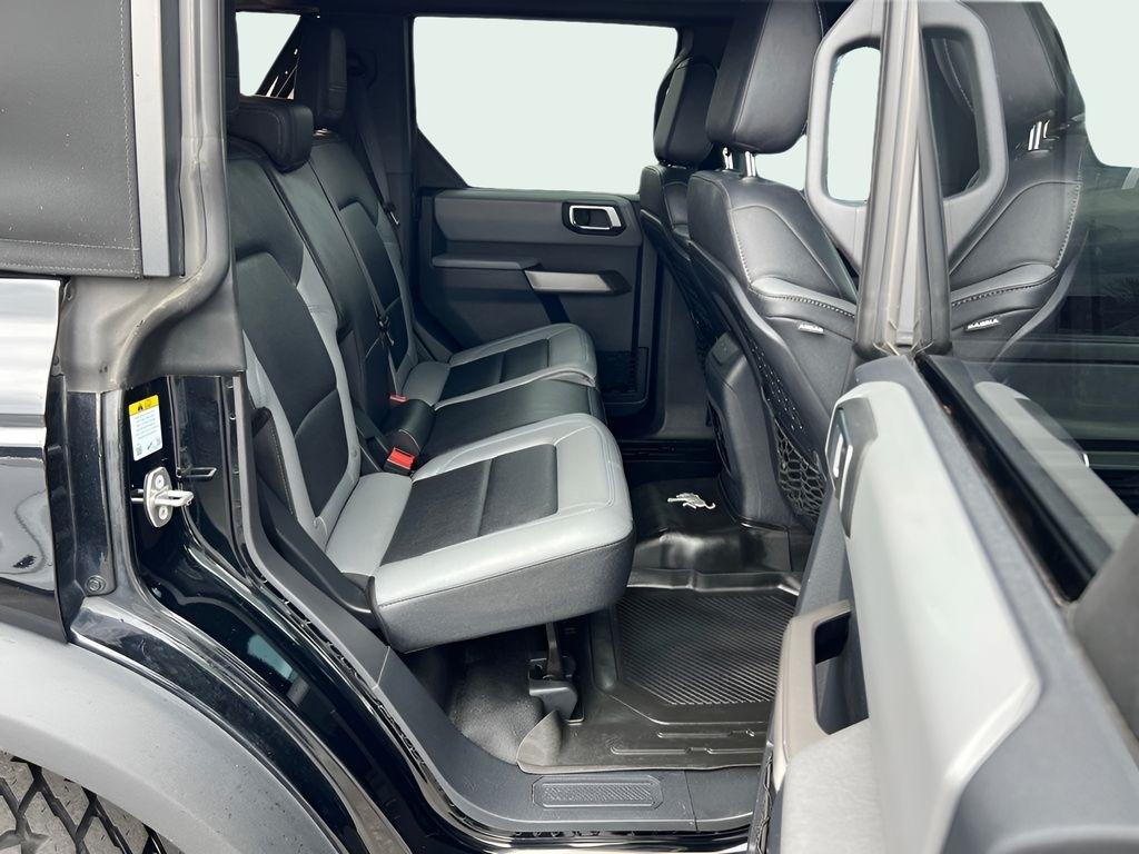 Ford Bronco Base 4-Door 2023