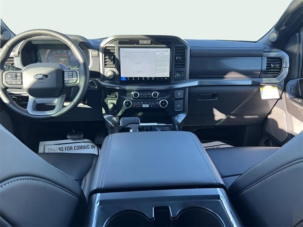 Ford F-150 Lariat SuperCrew 4WD 2025